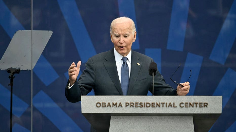 biden-book-launch-backfires-as-critics-mock-‘autopen’-president-into-oblivion